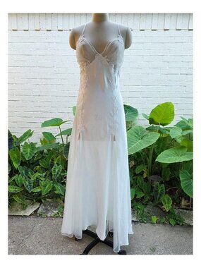 Vintage Victoria’s Secret Sheer Mesh Lace Slip Dress Fairycore Romantic Goth